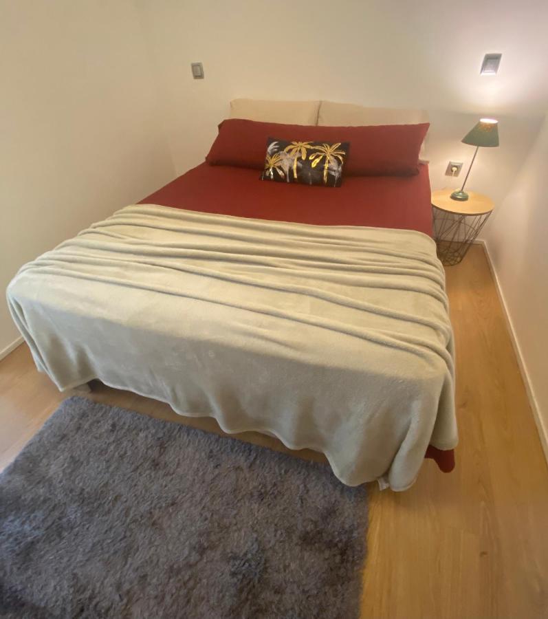 De Frente A 4 Torres, Habitacion Con Bano Hotel Madrid Eksteriør billede